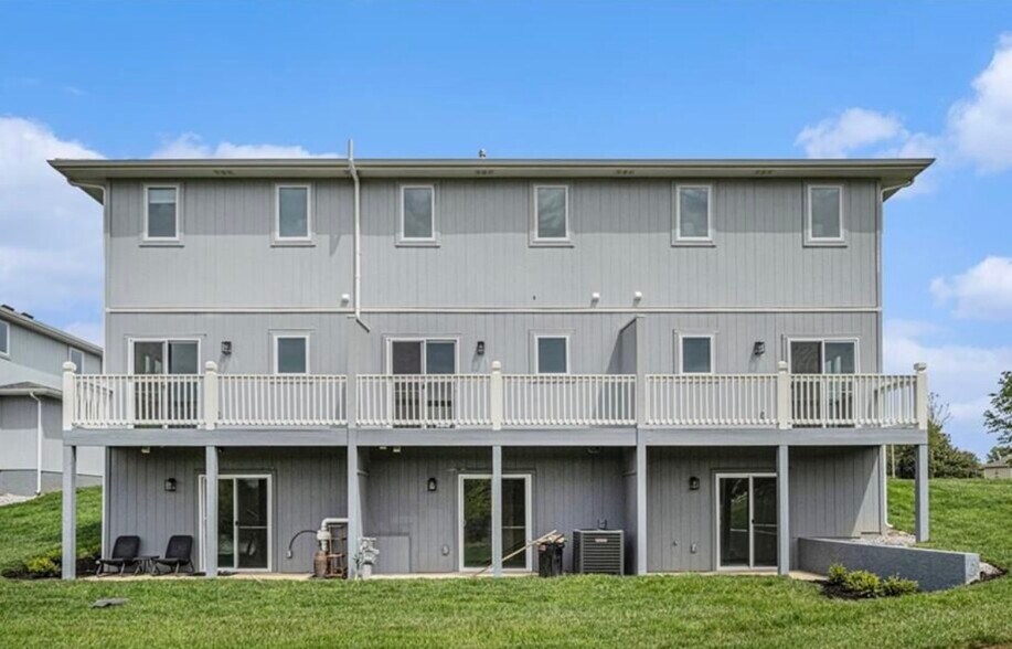 private backyard - 22907 W 72nd Ter