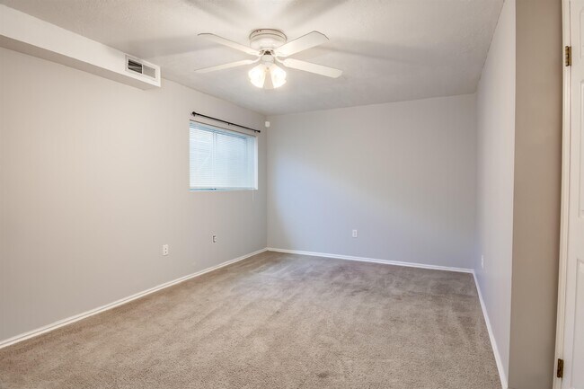 Building Photo - 4948 Decora Way