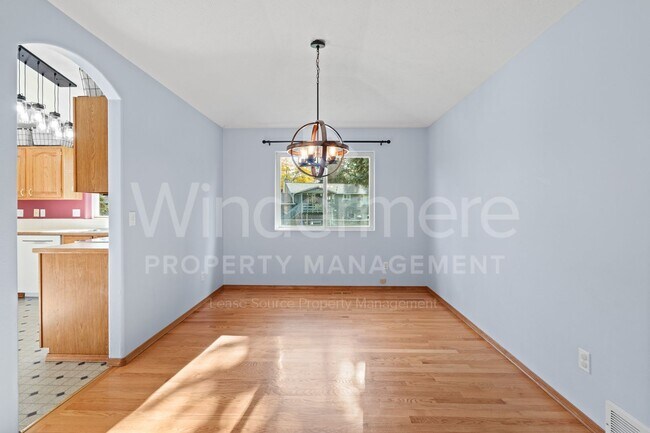 Building Photo - Beautiful 4-Bedroom Home In The South Hill With Solar Panels - Save On Utilities