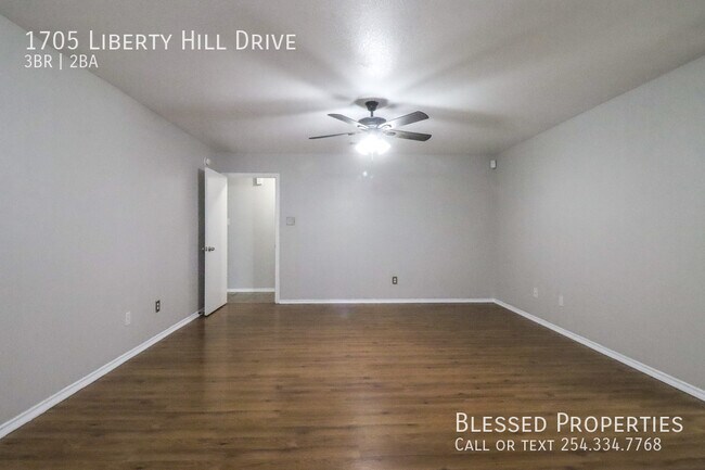 Building Photo - 1705 Liberty Hill Dr
