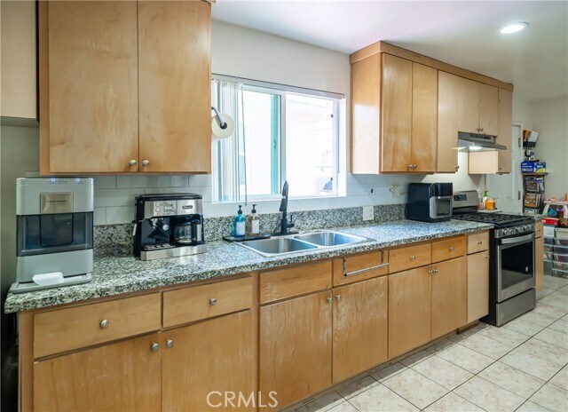 Building Photo - 4844 Bluebell Ave