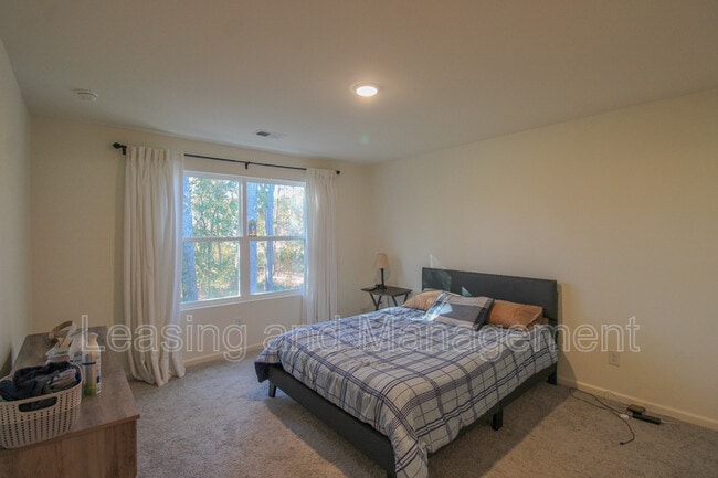 Building Photo - 507 Scarlett Maple St