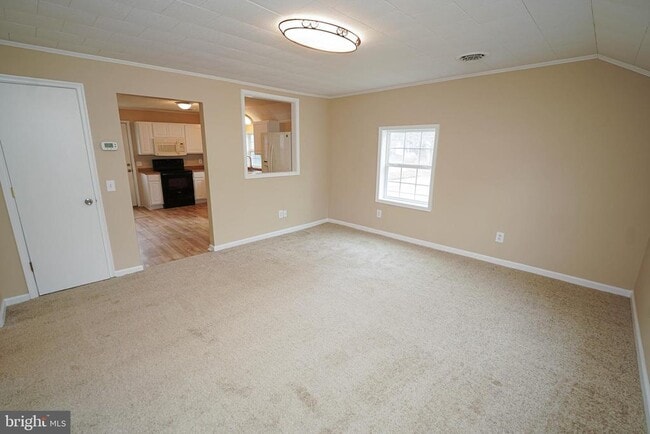 Building Photo - 308 Cherry Way