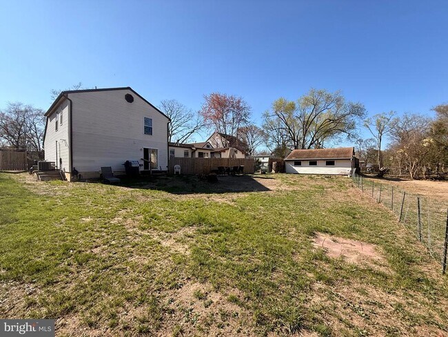 Building Photo - 335 Myrtle Ave