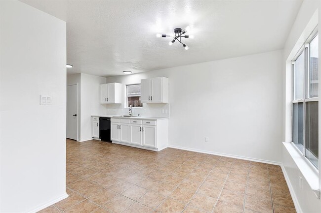 Building Photo - 9031 Aspen Trace Ln