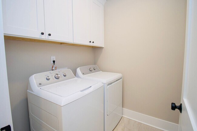 Building Photo - "Welcome to Olympia – Brand New Units! Spe...