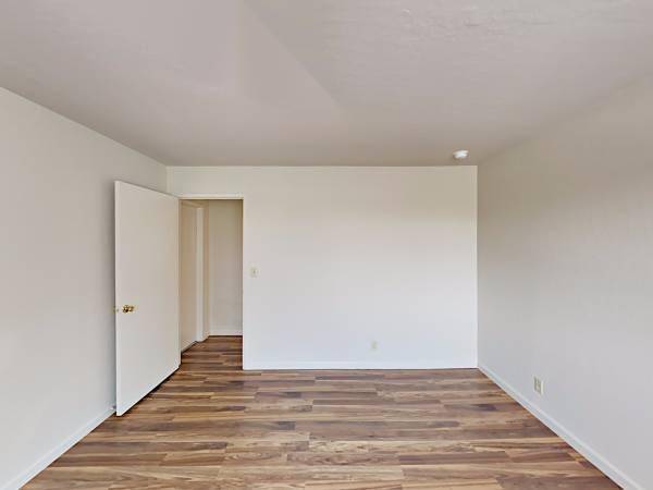 Building Photo - 825 Kiely Blvd
