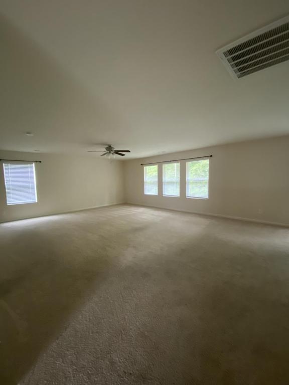 Building Photo - 137 Bendick Ct