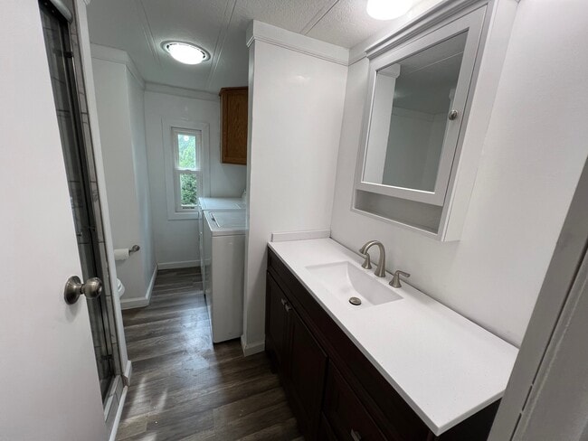 Building Photo - 4408 Sanford Ct