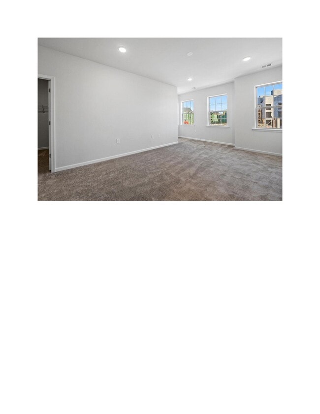 Building Photo - 67 Robeson St