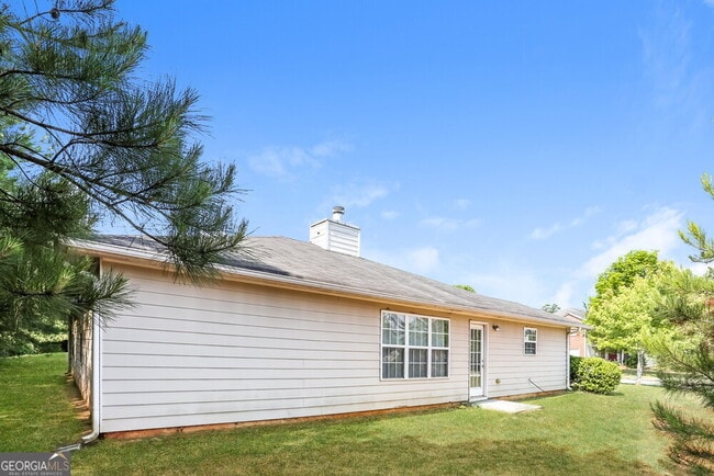 Building Photo - 25 Lakeridge Ct