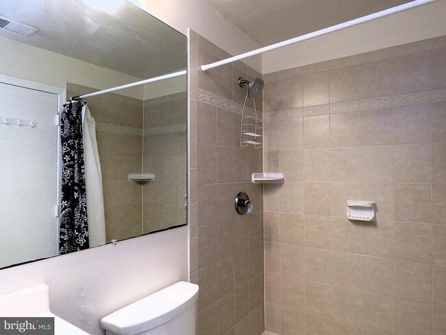 Building Photo - 11701 Summerchase Cir