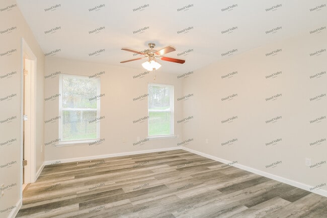 Building Photo - 106 Silica Dr