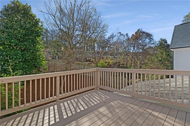 Building Photo - 1859 Commons Pl NW