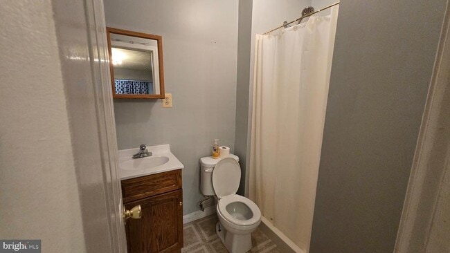 Building Photo - 6565 Ronald Rd