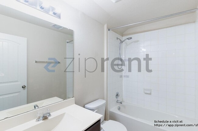 Building Photo - 1700 Atlantica St