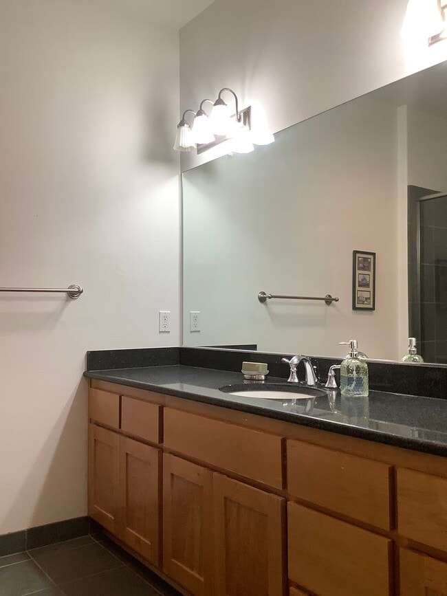 Building Photo - Three bedroom home near N. Mountain Nature Park. | Available April