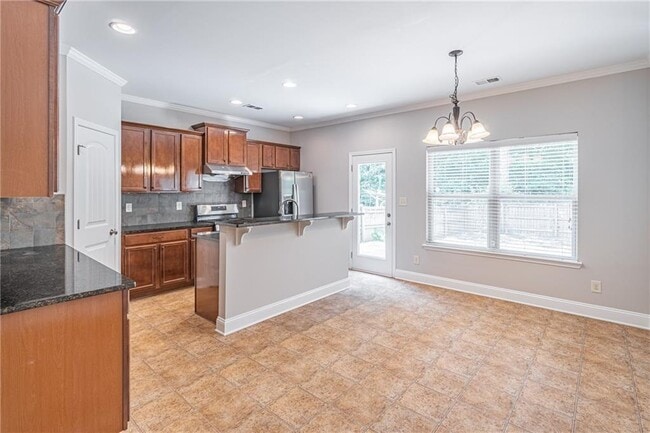Building Photo - 2668 Lake Manor Circle