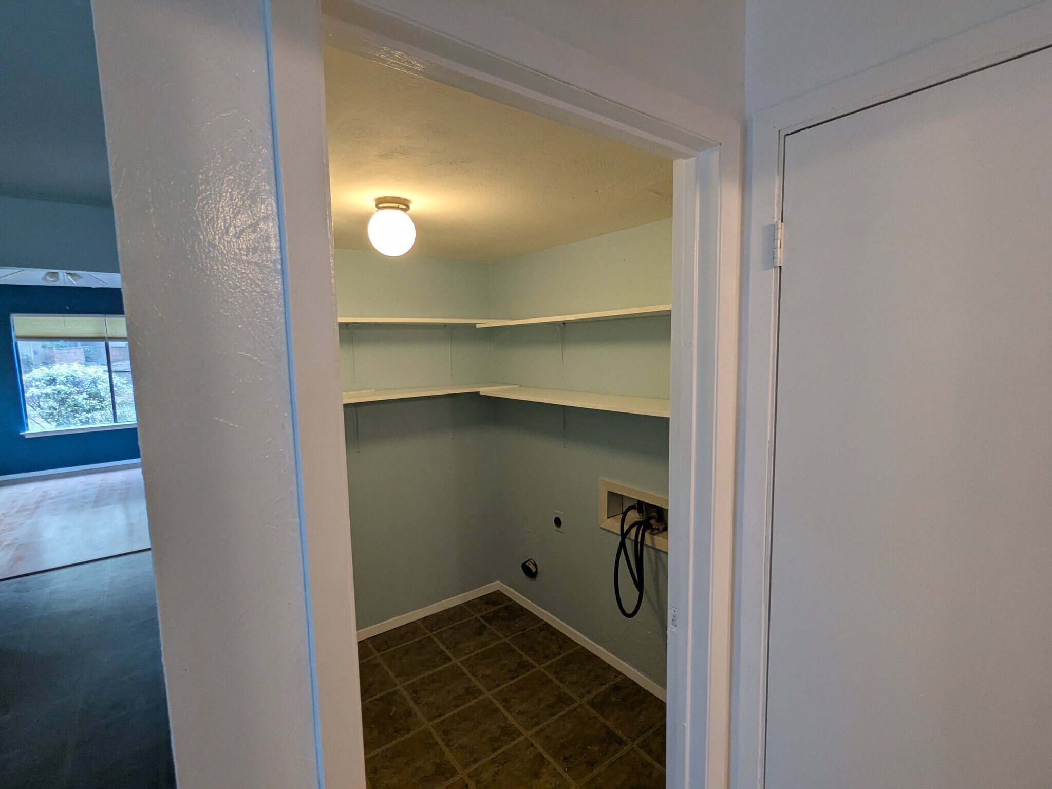 laundry room - 9515 Blue Creek Ln