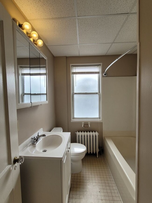 Building Photo - bro2929