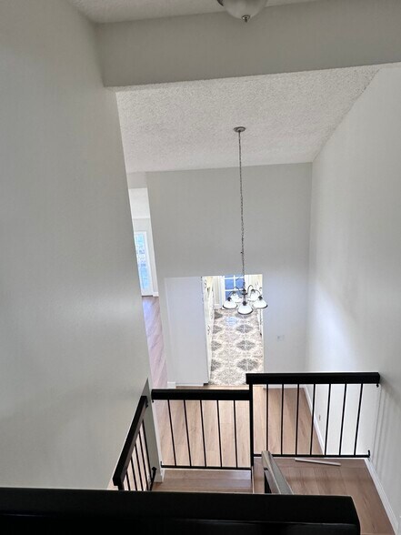 Building Photo - 14156 Oro Grande St