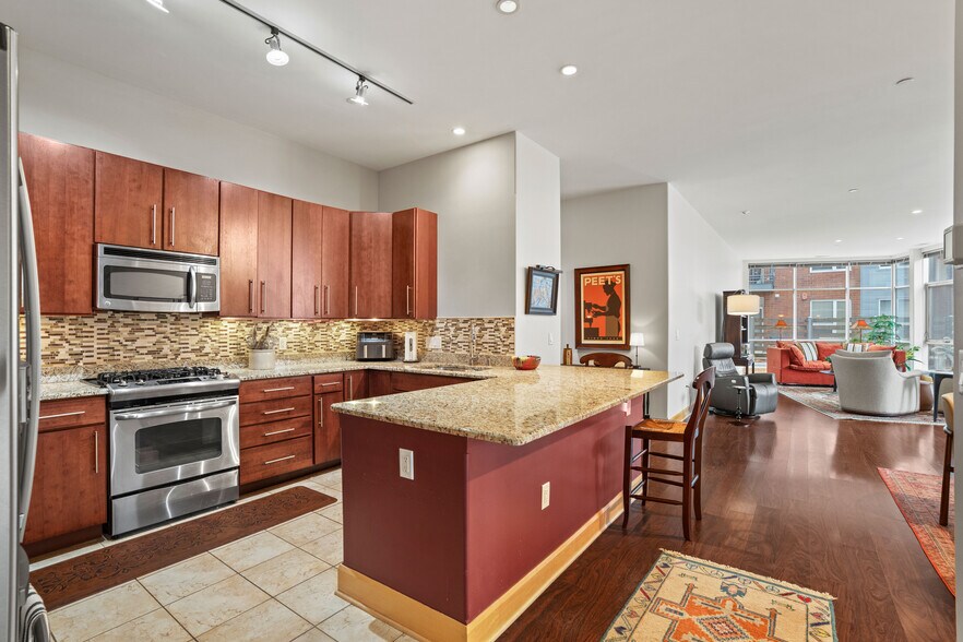 Kitchen - 1111 N Marshall St