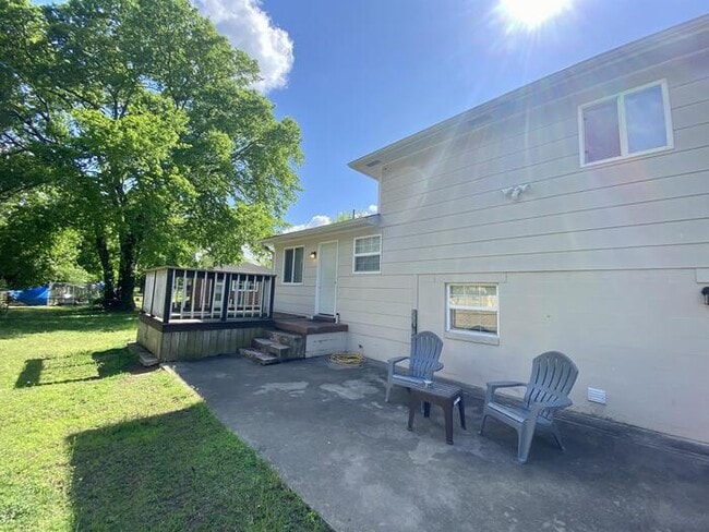 Building Photo - 3704 Timbercrest Dr NW