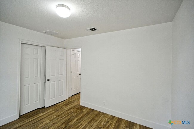 Building Photo - 2539 Fayette Dr