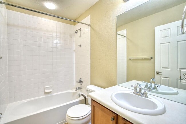 Building Photo - 2370 Windmill Dr