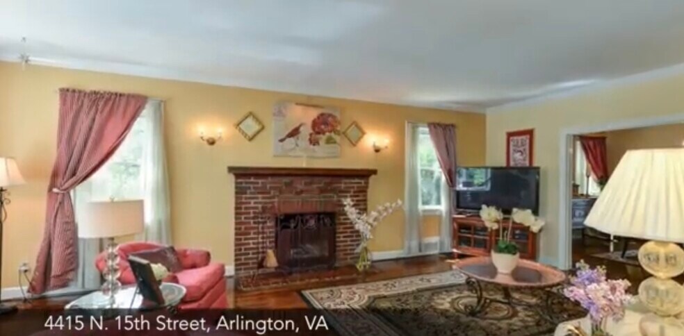 Building Photo - 4415 15th St N