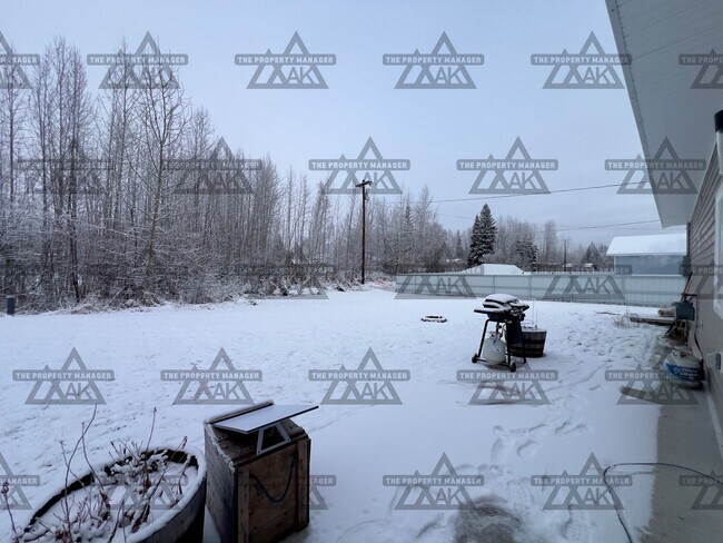 Building Photo - Beautiful 3-Bedroom, 2-Bath Home in North ...