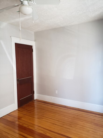 Building Photo - 89 Elmwood Rd