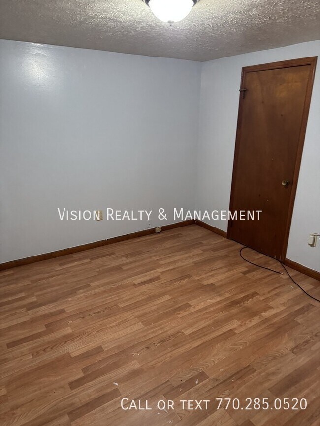 Building Photo - 1803 Carrollton Villa Rica Hwy