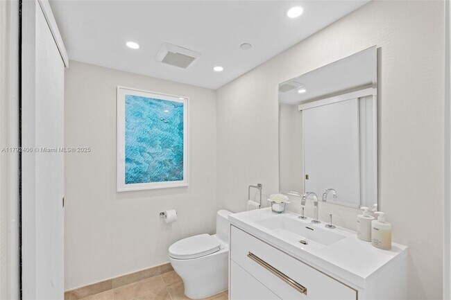 Building Photo - 6000 Indian Creek Dr