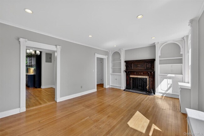 Building Photo - 64 Sagamore Rd