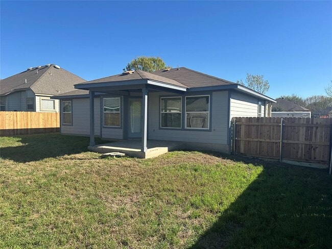 Building Photo - 2234 Bentwood Dr