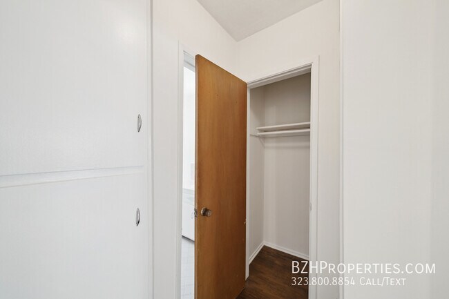 Building Photo - Updated 1Bedroom 1Bathroom In Prime Beverl...