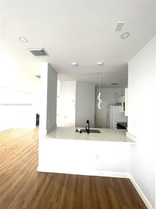 Building Photo - 3840 SW 169th Terrace