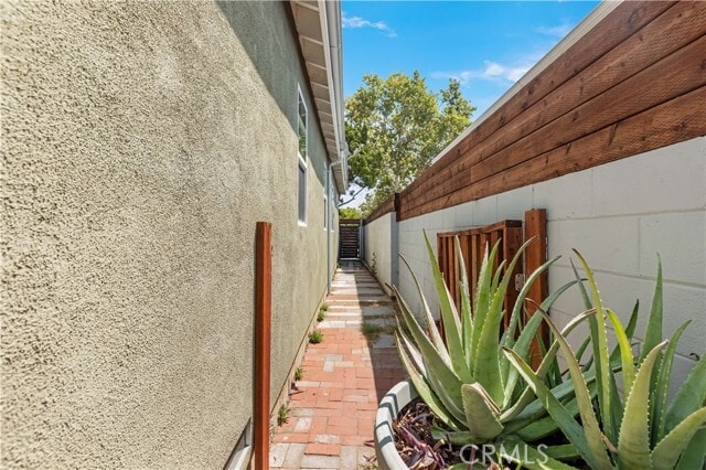 Building Photo - 6221 Agnes Ave