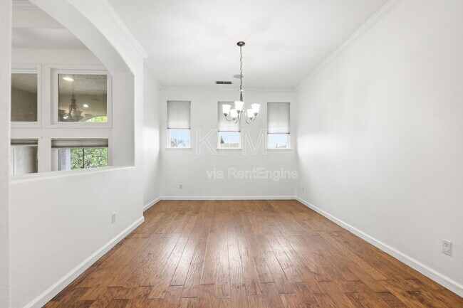 Building Photo - 5956 St Andrews Dr