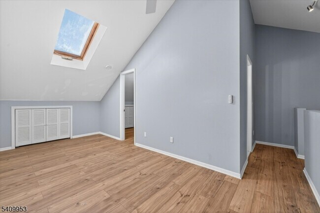 Building Photo - 7 Arapahoe Dr