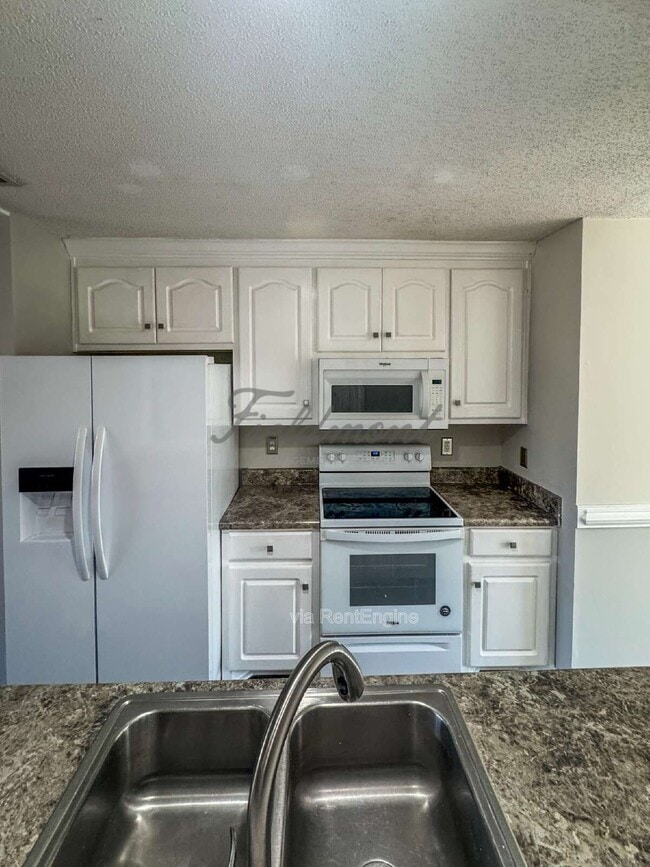 Building Photo - 530 Fawn Branch Trail