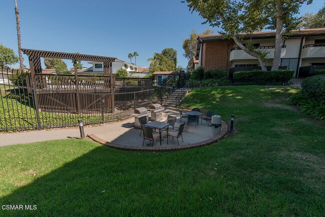 Building Photo - 31515 Lindero Canyon Rd