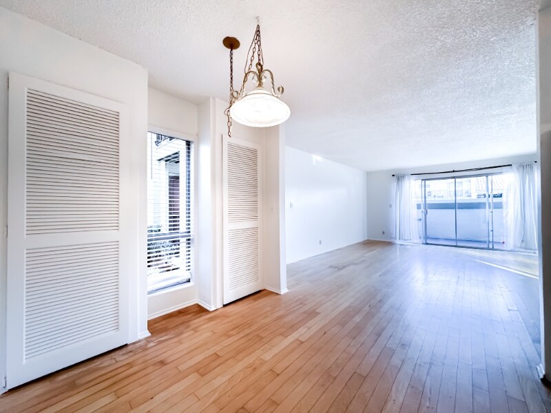 Building Photo - 47 Dearborn Pl