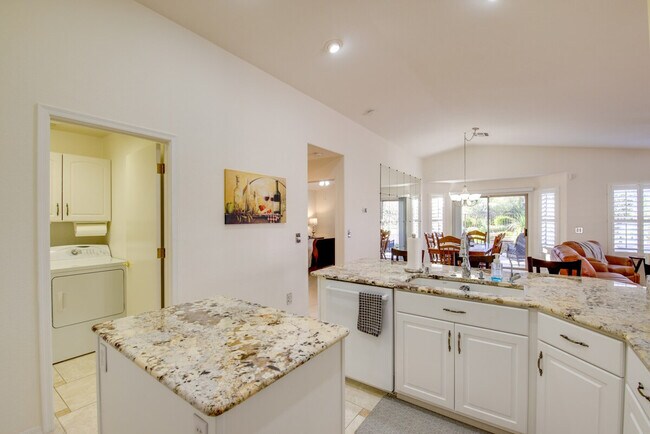 Building Photo - 4972 S Sugarberry Ln