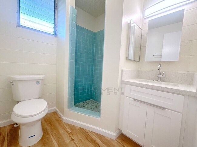 Building Photo - 3340 Campbell Ave