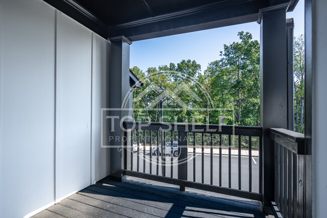 Building Photo - 312 Lincoln St