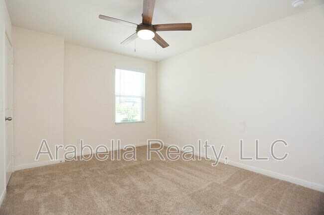 Building Photo - 5105 Hydra