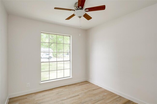 Building Photo - 4811 Brushy Ridge Dr