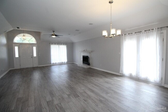 Building Photo - 22 Arapaho Dr